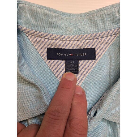 Tommy Hilfiger Sky Blue Button Down Shirt in Large - Picture 3 of 5